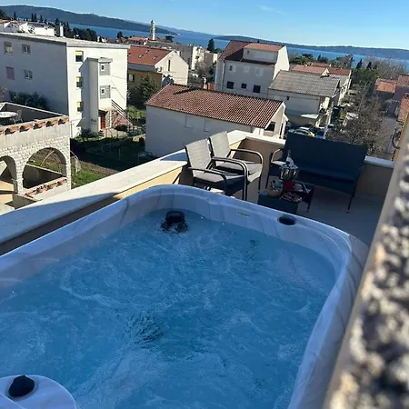 Rooftop Luxury * Kaštela