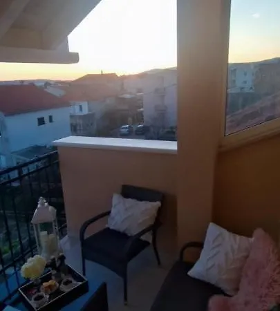 Rooftop Luxury דירה