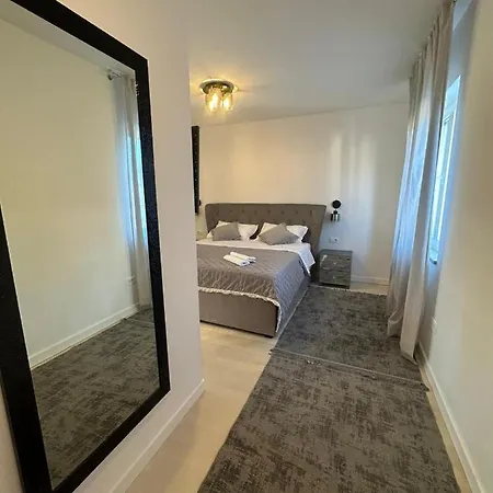 Rooftop Luxury דירה Kaštela