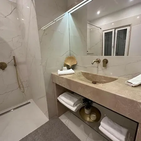 Rooftop Luxury דירה Kaštela